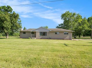 12105 Hegel Rd, Goodrich, MI 48438