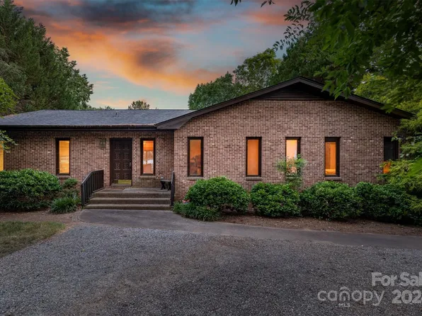 724 Wood Hollow Rd, Taylorsville, NC 28681
