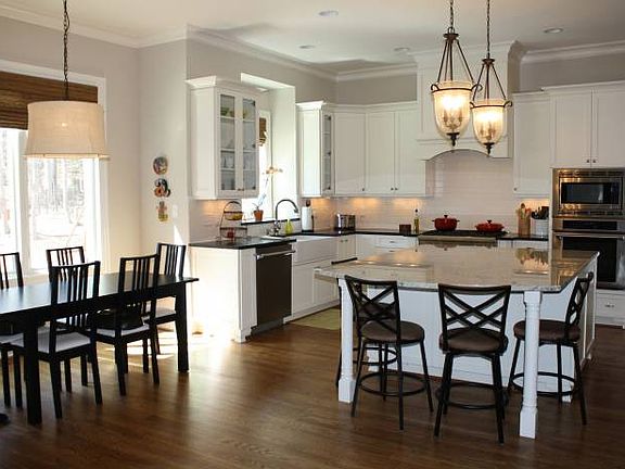 Large eat-in kitchen