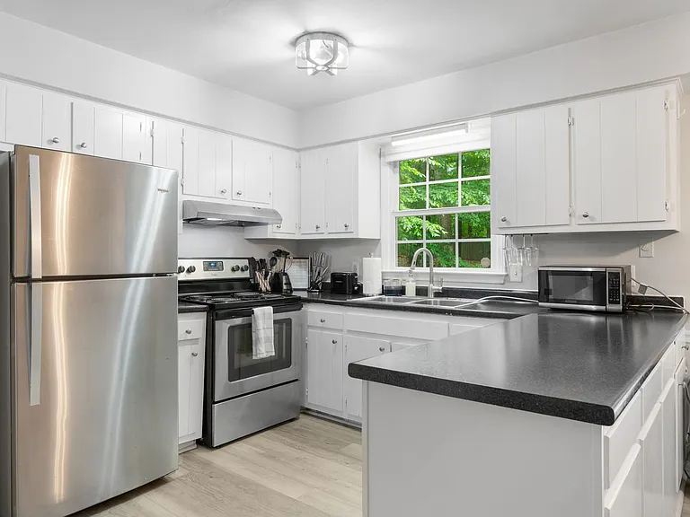6716 Glendower Rd #B — Photo 23