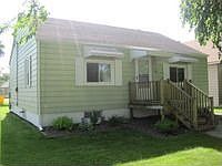 2nd image of 118 10th St N