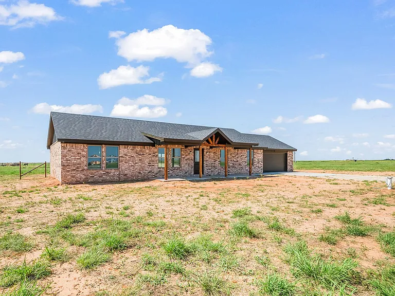 17311 N FM 400 — Photo 34