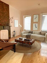 525 Gates Avenue, #2