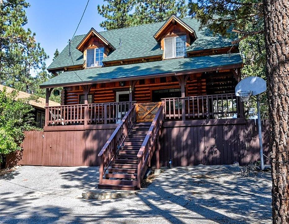 1st image of 449 Vista Ln