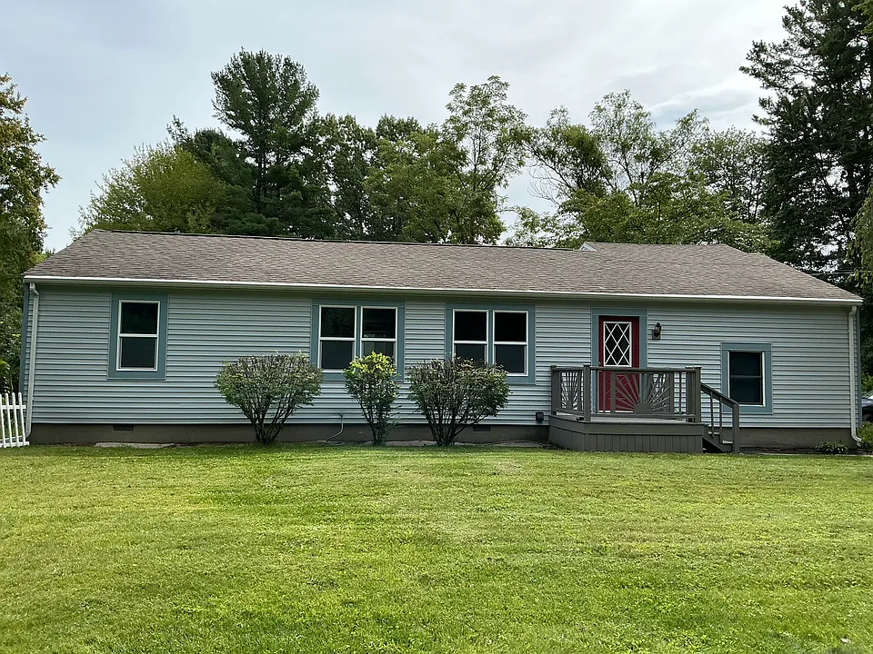 140 N Bear Lake Rd