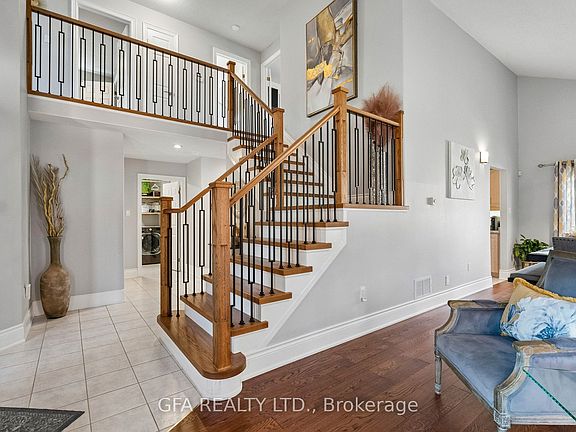 5th image of 34 Harbottle Ct