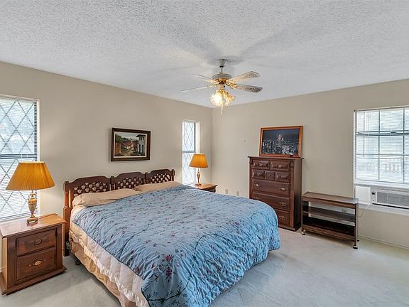 2nd image of 115 Havenwood Dr