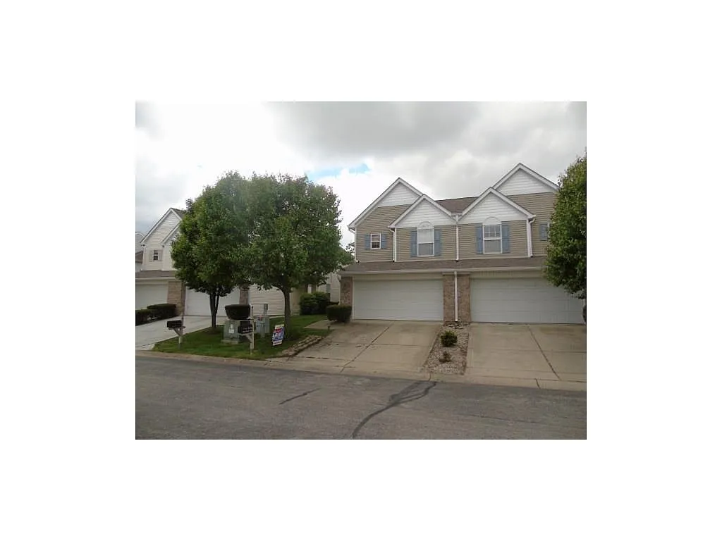 9258 Eden Woods Ct photo 1