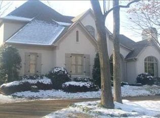 321 W Riveredge Dr, Cordova, TN 38018