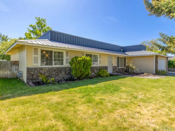 3867 Rio Vista Way, Klamath Falls, OR 97603