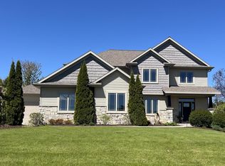 5634 Wind Dancer Ct, Sheboygan, WI 53081