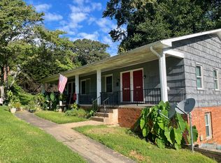 310 E J St APT 2, Newton, NC 28658