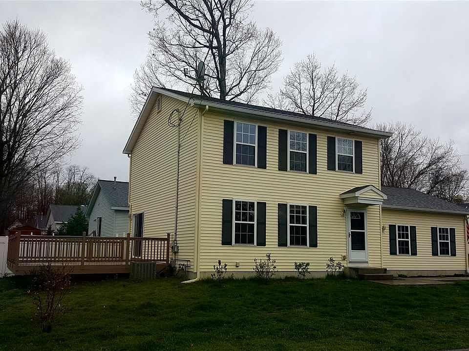 1st image of 31 Franklin St