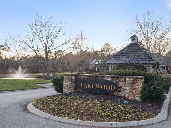 4th image of 2415 Yellowood Ct NW