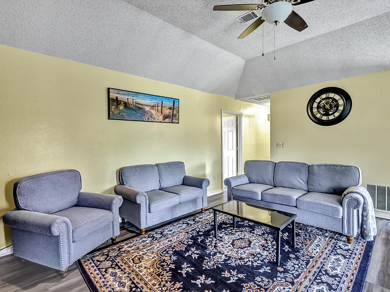353 Swindle Rd — Photo 1
