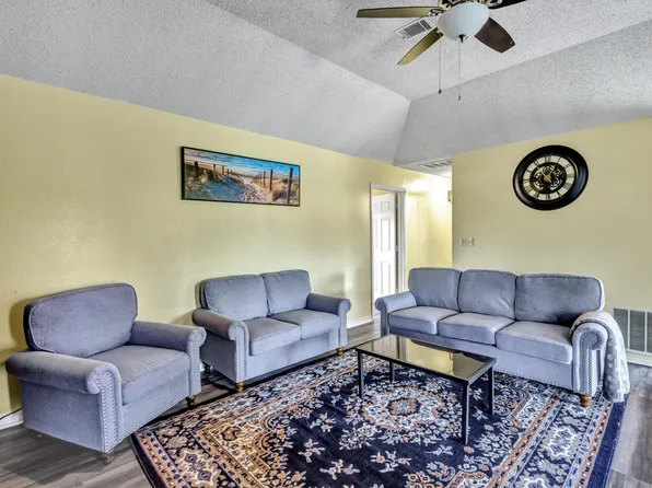 353 Swindle Rd, Howe, TX 75459