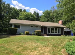 8 Iroquois Trl, Bolton, CT 06043