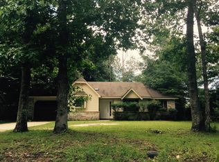 2708 N 6th St, Ocean Springs, MS 39564