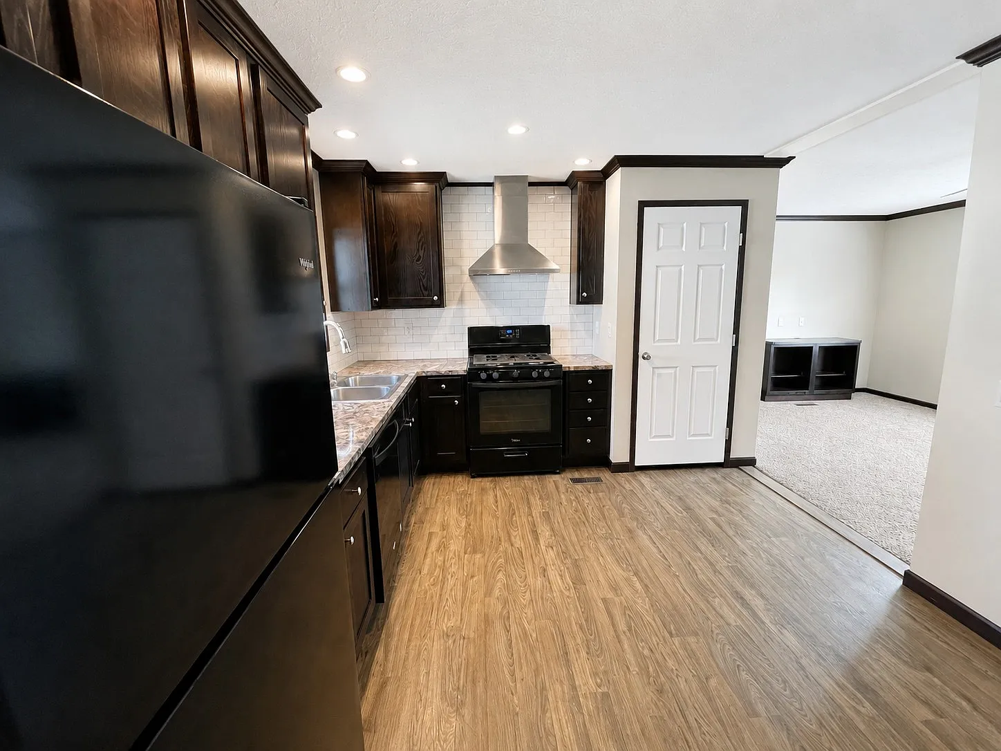 Low Downpayment - Financing Available! — Photo 2