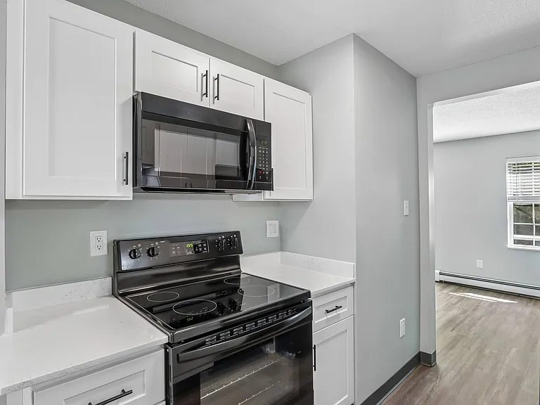 Eastgate Apartments — Photo 7