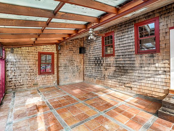 5th image of 32 Norton Orchard Rd