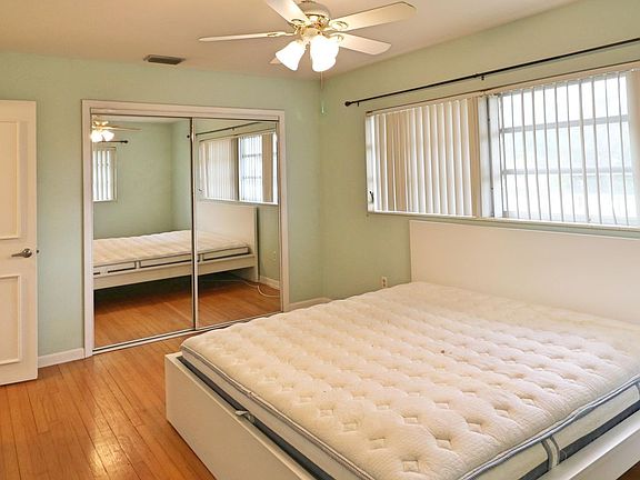 5th image of 2608 Tropic St