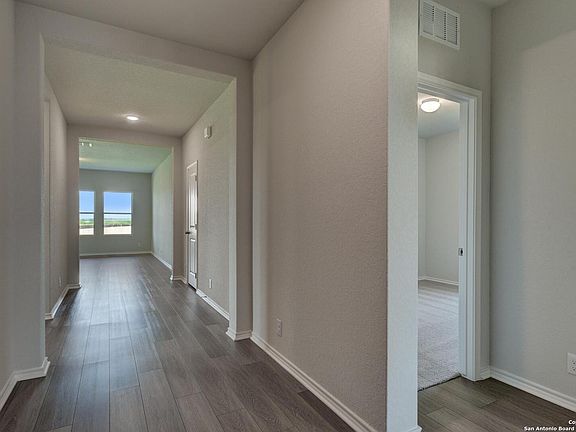 5th image of 1425 Alleyton Court