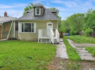 1146 Robinson St, Regina, SK S4T2M9