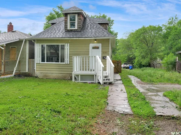 1146 ROBINSON Street, Regina, SK S4T 2M9