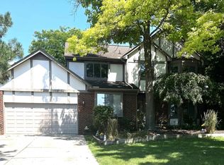 2079 Willow Leaf Ct N, Rochester Hills, MI 48309