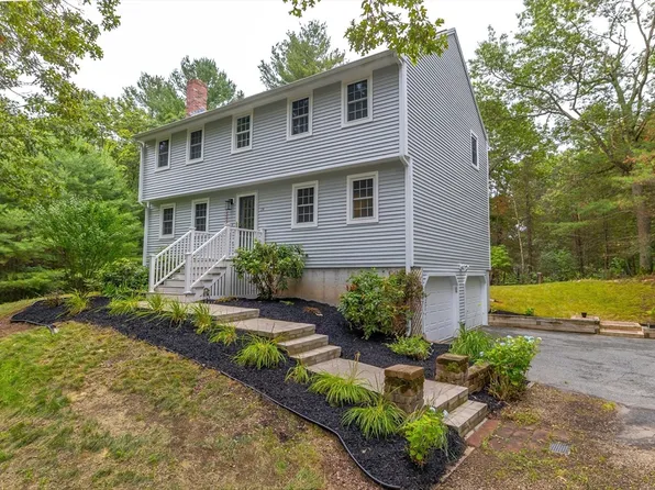 14 Presidential Dr, Wilmington, MA 01887
