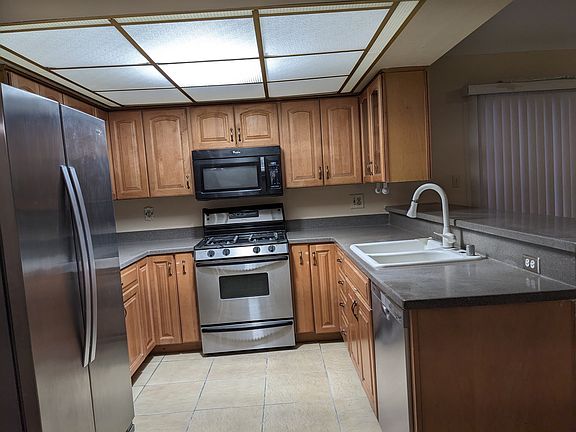 4th image of 3876 S Torrey Pines Dr