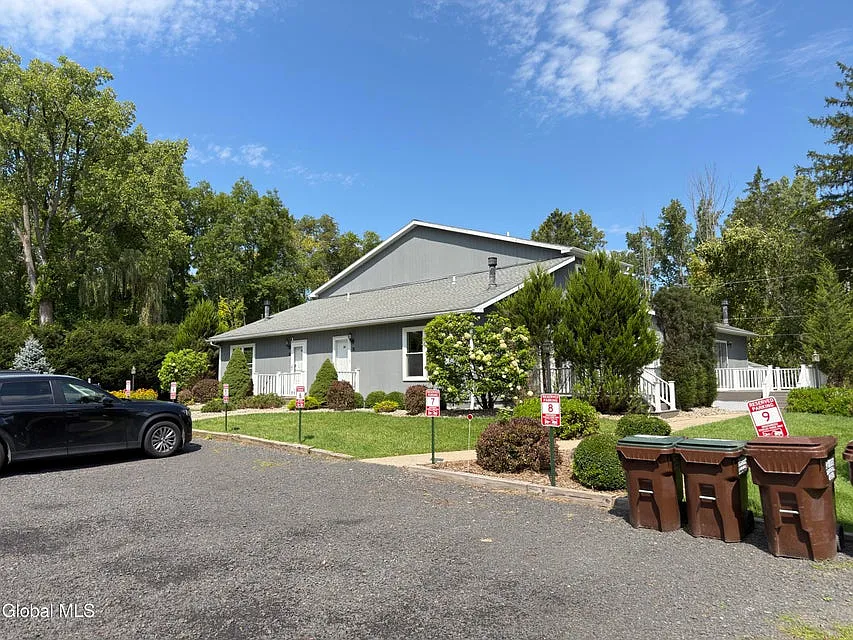 2 bed, 1400 sqft, $2,250 — Photo 4