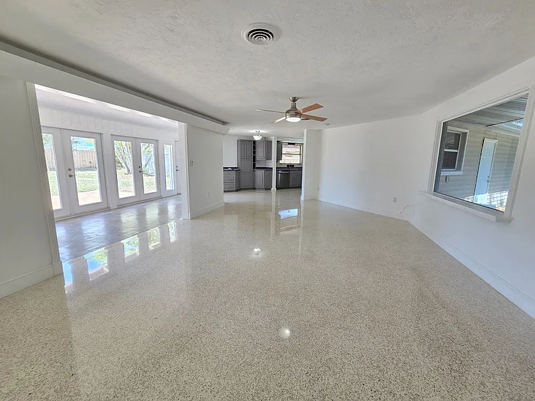 2101 Alvarado Ln — Photo 6