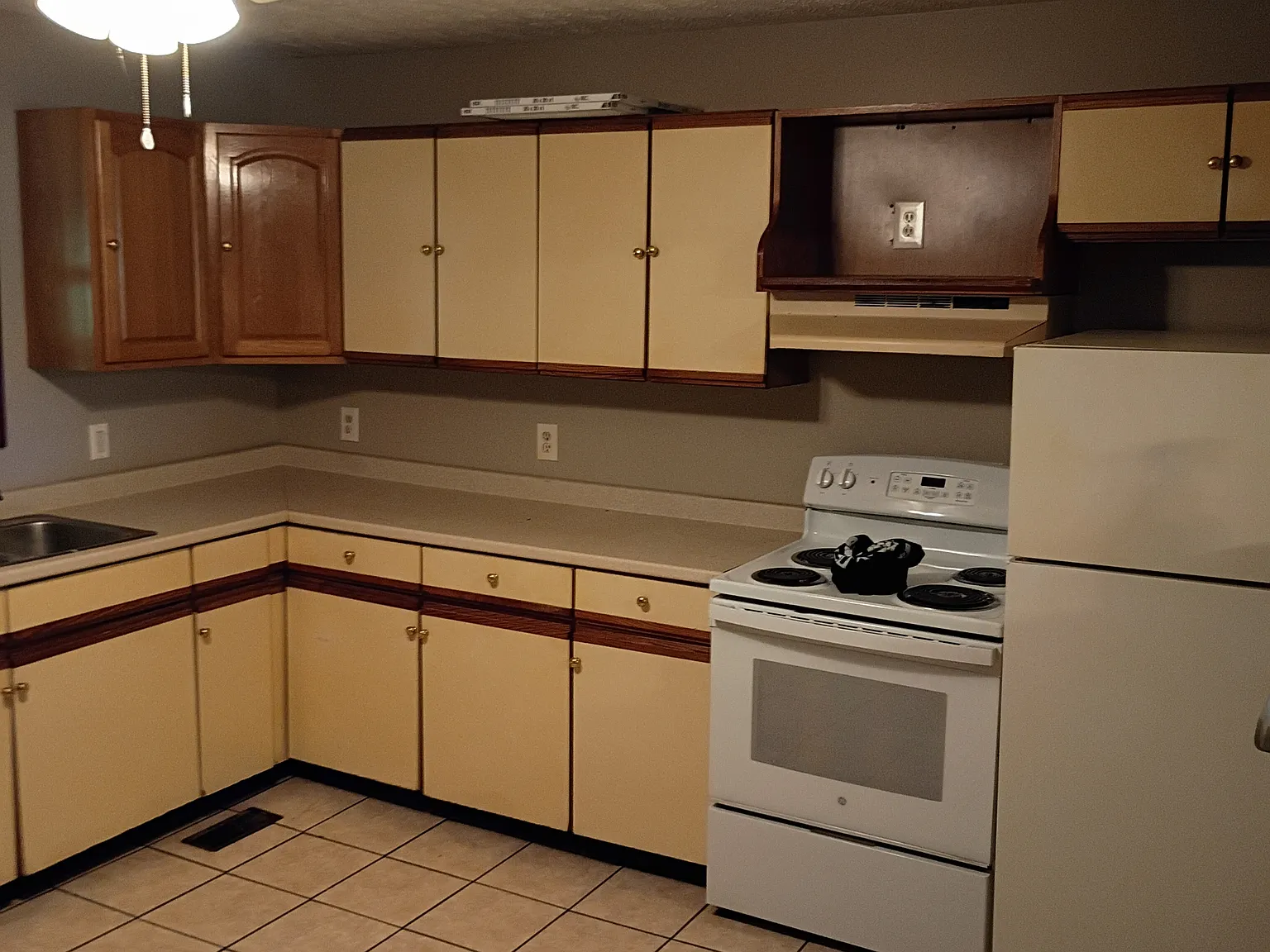2 bed, 1100 sqft, $1,000 — Photo 4
