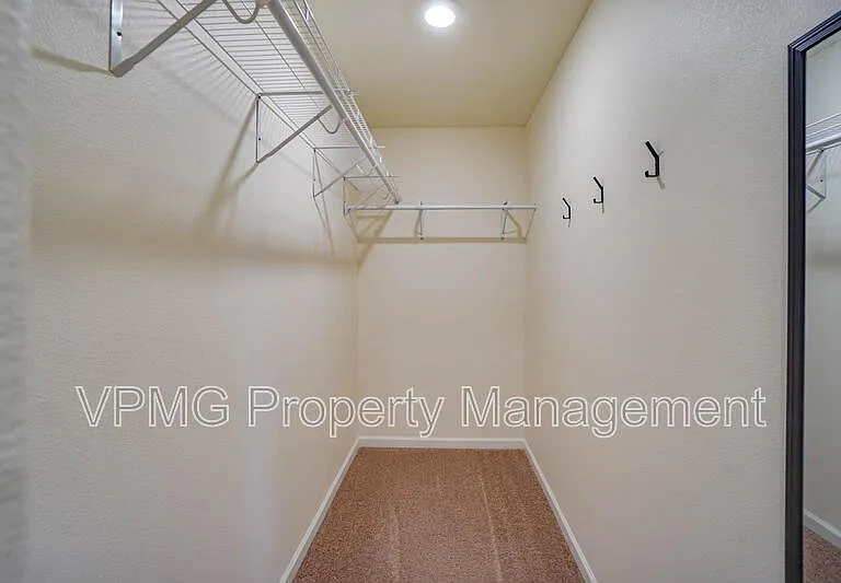1423 W 16th Ave — Photo 25