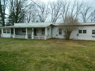 3514 Pocono Park Dr, Stroudsburg, PA 18360