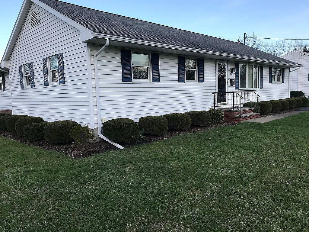 536 Perkins Ave photo 1