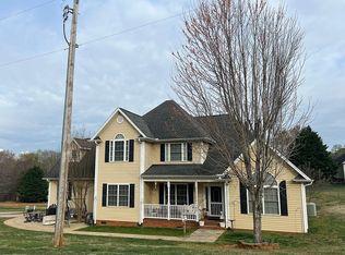 100 Carlissa Ct, Easley, SC 29640