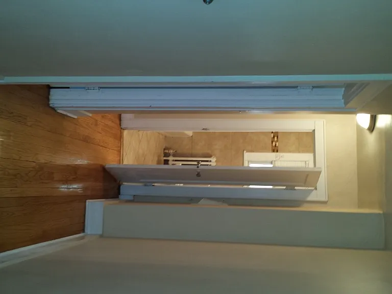 148 Manning Blvd — Photo 4