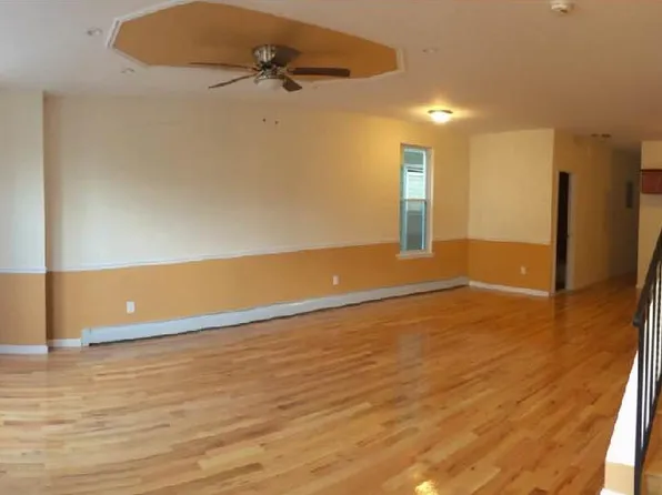 1989 Grand Avenue image 7 of 23