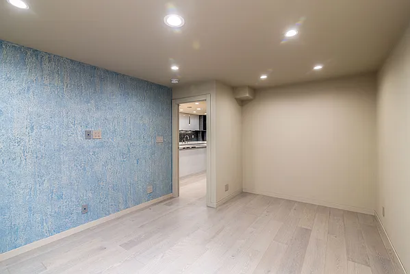 Rented by SERHANT. | media 8