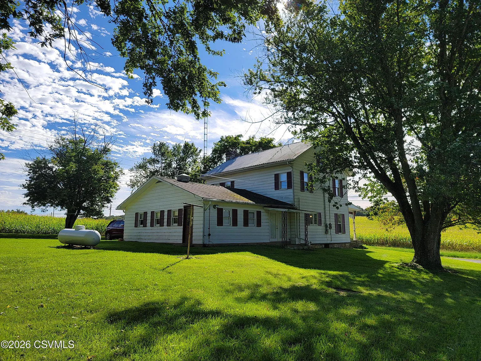 3 bed, 1400 sqft, $1,300 — Photo 2