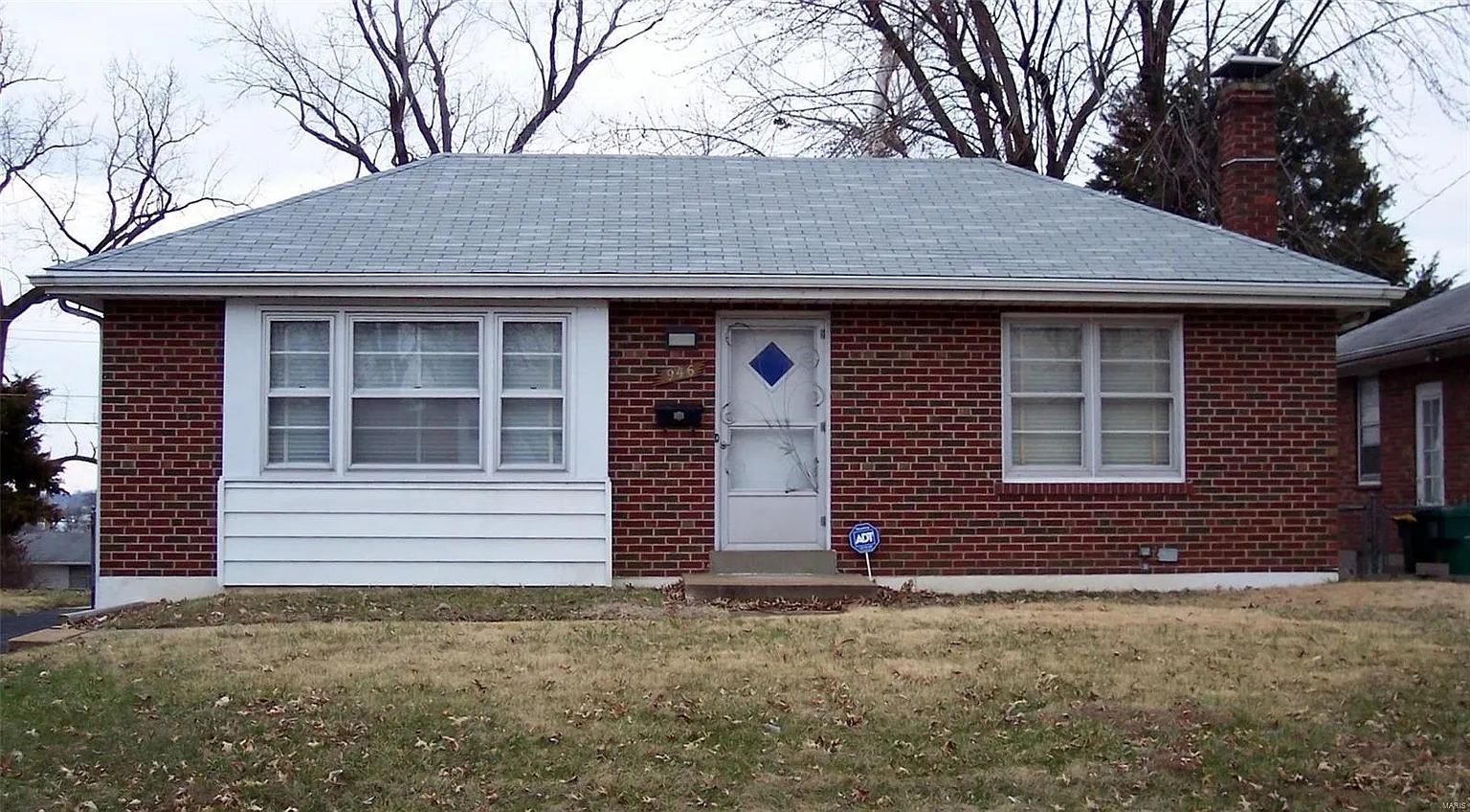 946 Chain Of Rocks Dr photo 1