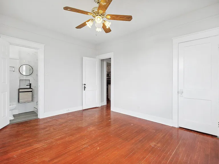 2217 Jefferson Ave — Photo 10