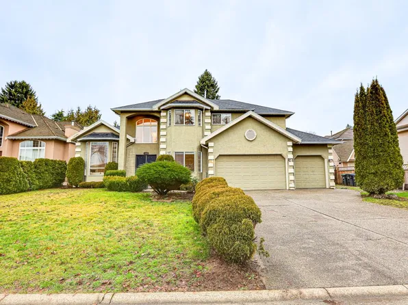 17079 57th Ave, Surrey, BC V3S 8M9