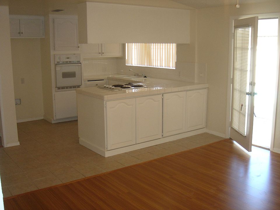 2nd image of 3412 Blade Ave