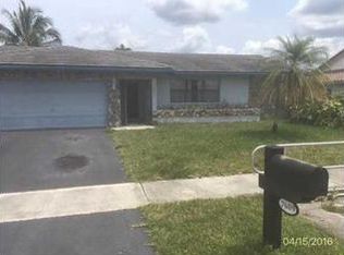 7609 NW 18th Ct, Pompano Beach, FL 33063