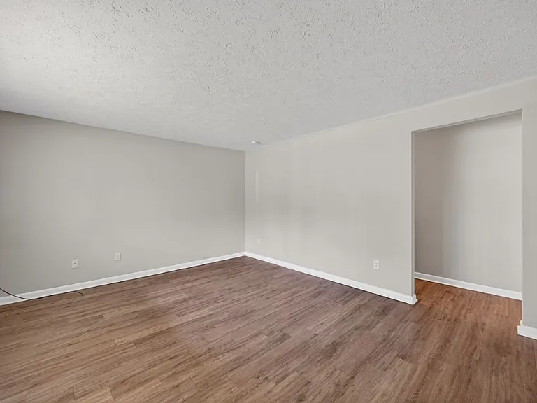 4177 Timberlake Dr N — Photo 4