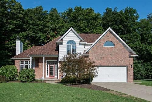 1st image of 270 Lawrence Woods